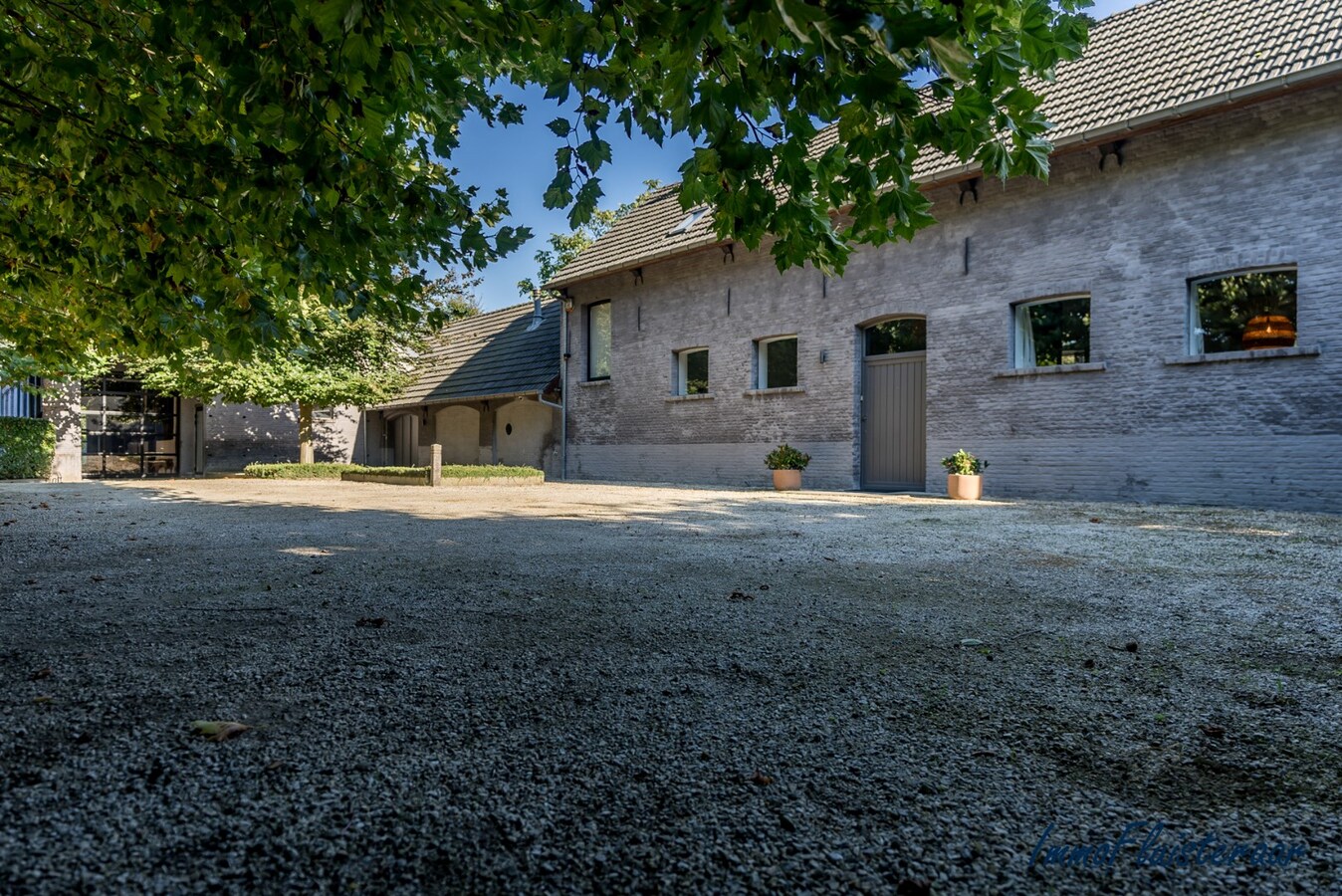 Uitzonderlijk gerenoveerd landhuis op een perceel van 3,9 ha te Geel 