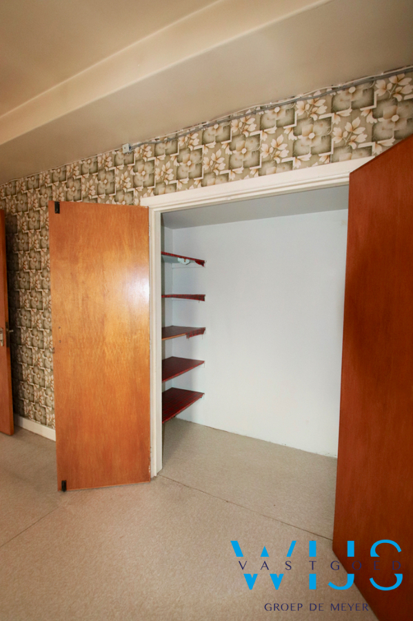 Op te frissen gezinswoning met 3 slaapkamers &amp; tuin te ERTVELDE! 