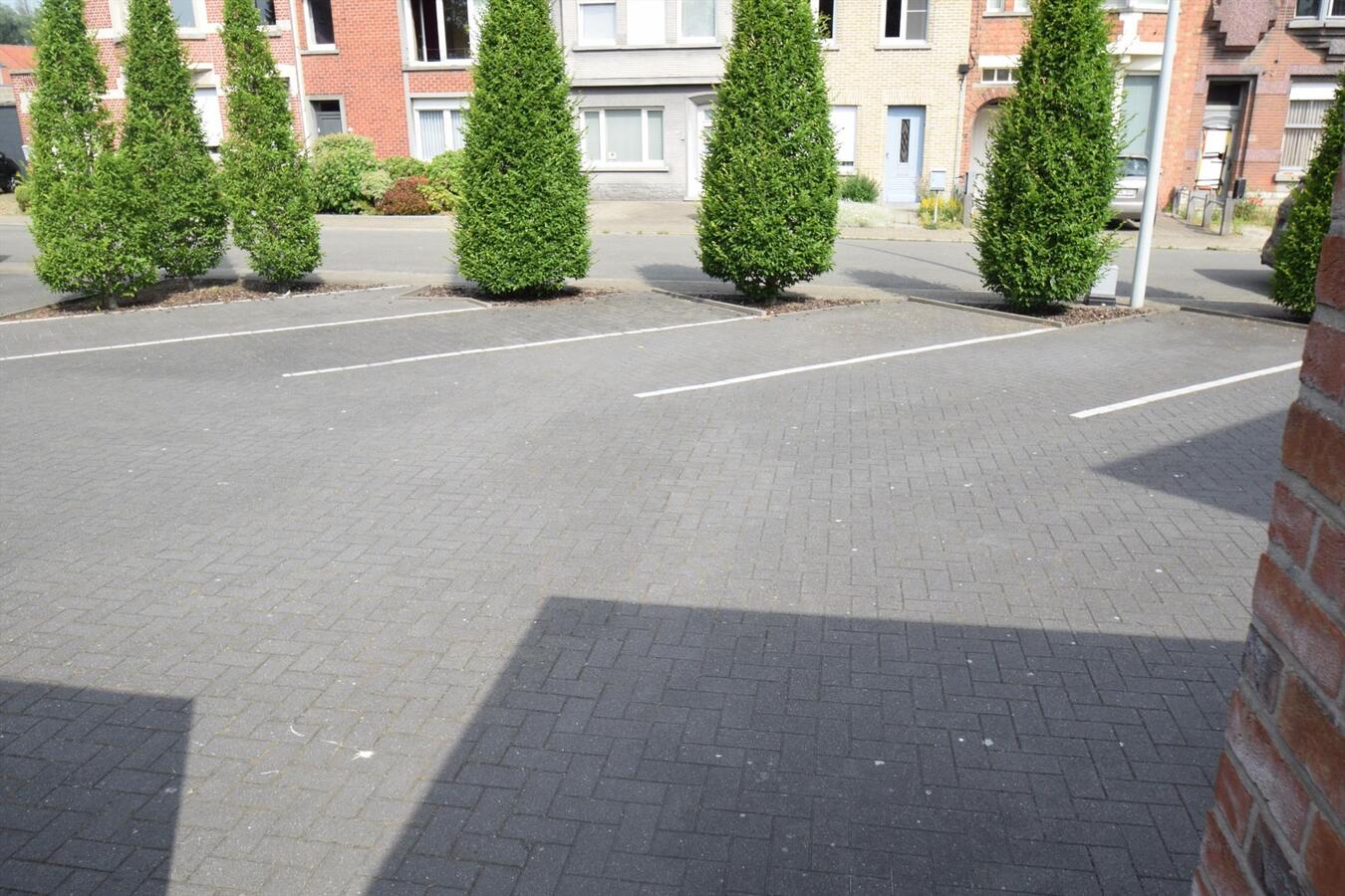 Ruim en comfortabel appartement op gelijkvloers met zonnig terras uitgevend op gemeenschappelijke tuin 