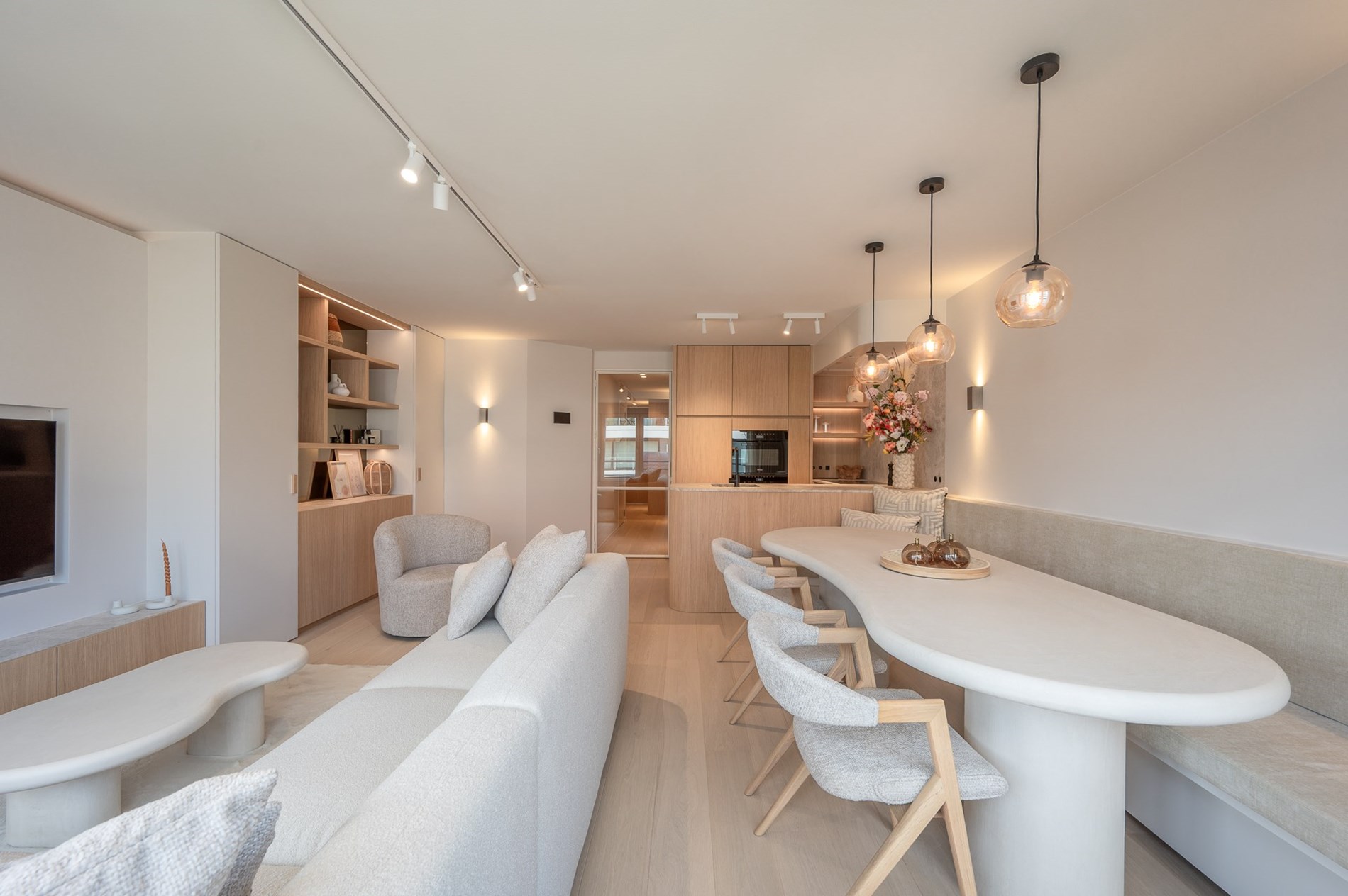 Appartement enti&#232;rement r&#233;nov&#233; et pr&#234;t &#224; emm&#233;nager avec 3 chambres dans un emplacement privil&#233;gi&#233; &#224; Knokke. 