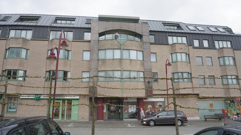 Gezellig &#233;&#233;n-slaapkamer-appartement met autostaanplaats in centrum Aalter 