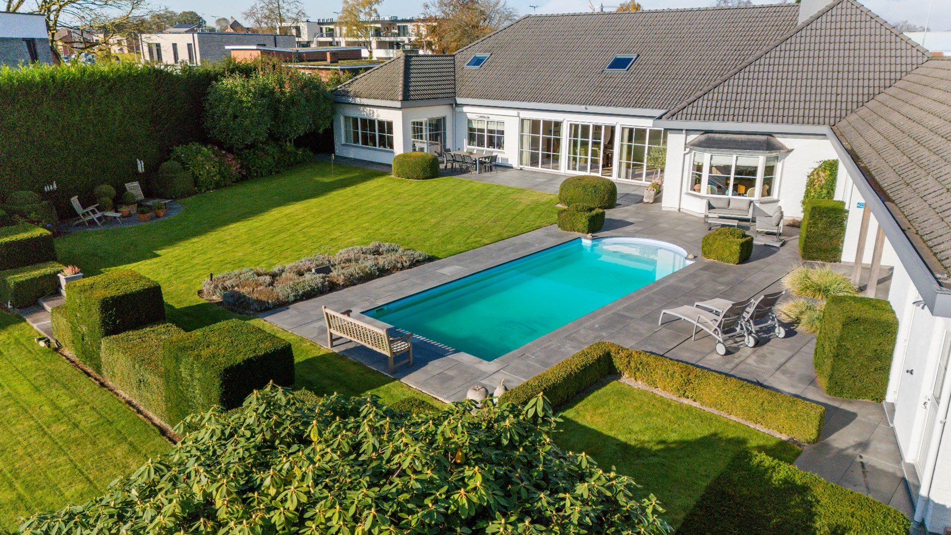 Luxueuze villa met zwembad en absolute privacy op riant perceel 