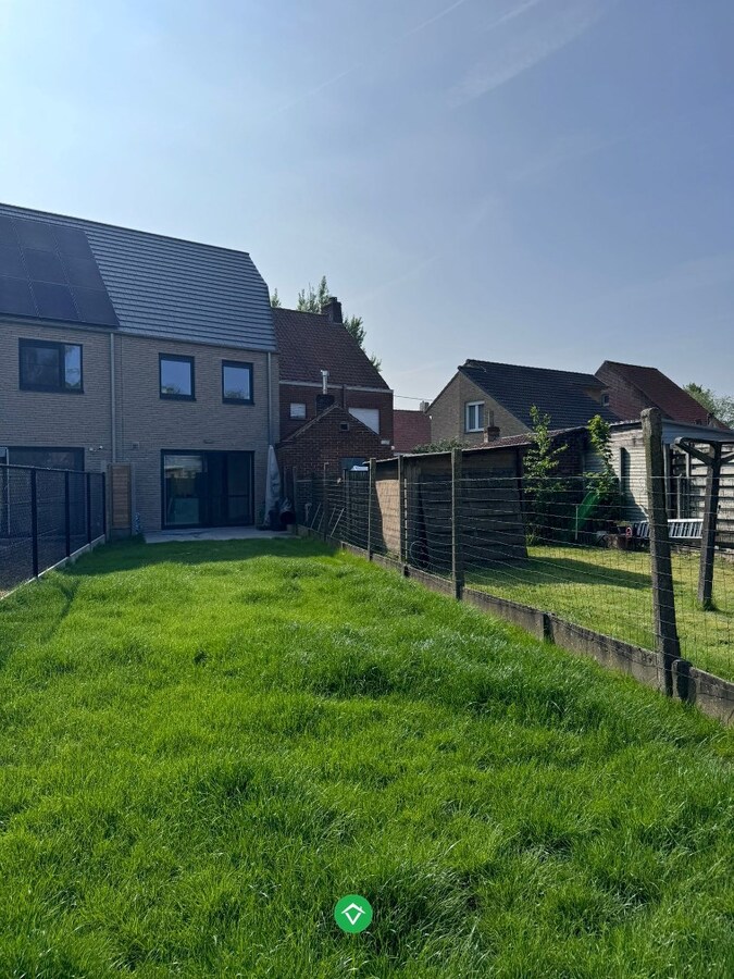 Recente nieuwbouwwoning met 3 slaapkamers te Torhout 