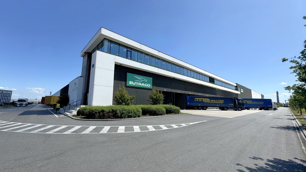 Nieuw logistiek magazijn te huur in IZ De Hulst Willebroek