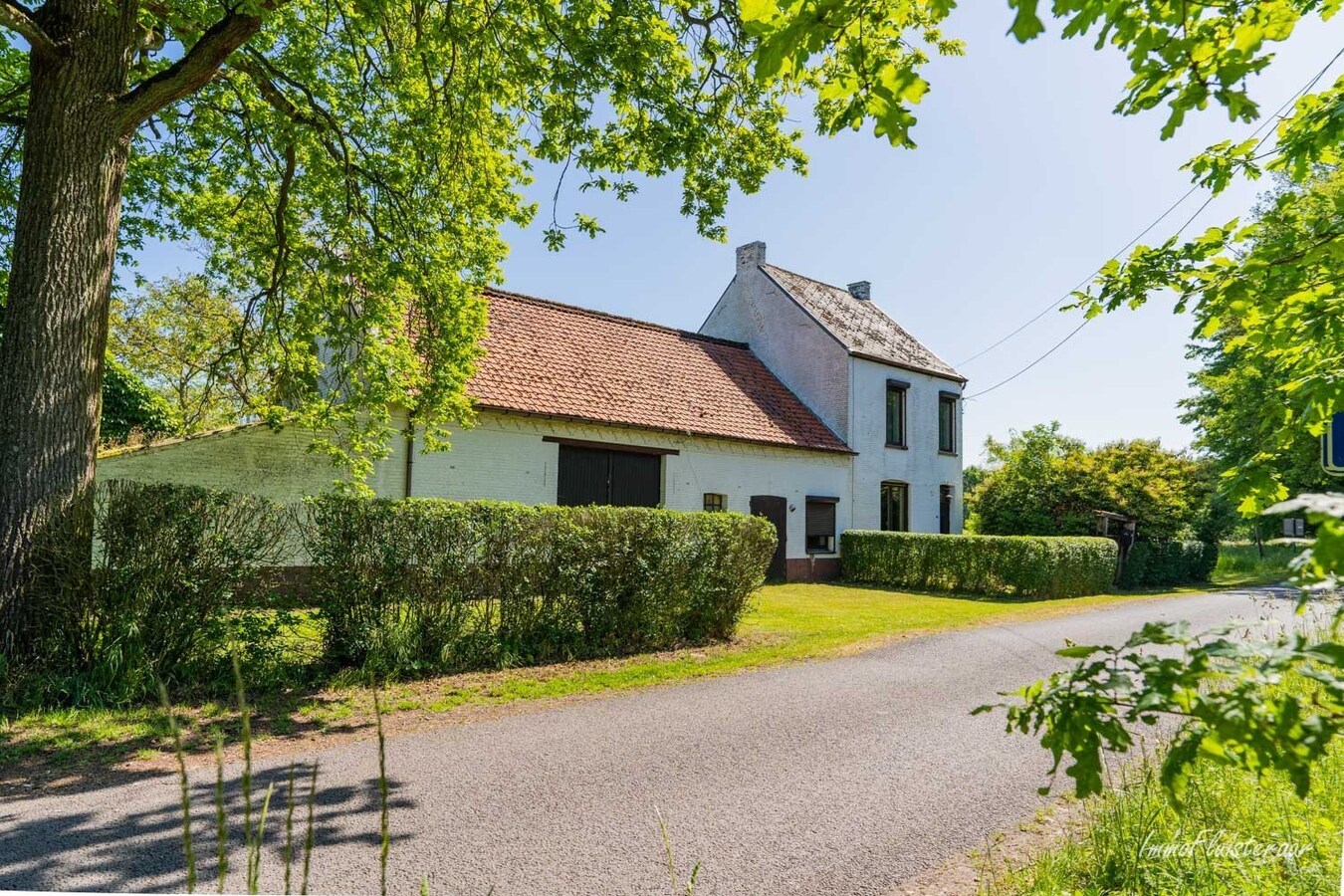 Hoeve op een uitzonderlijke locatie op ca. 5ha te Ham 