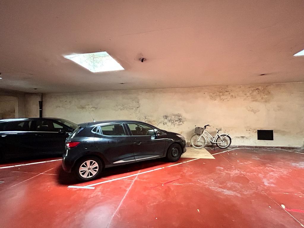 Emplacement de parking a vendre À Oostende