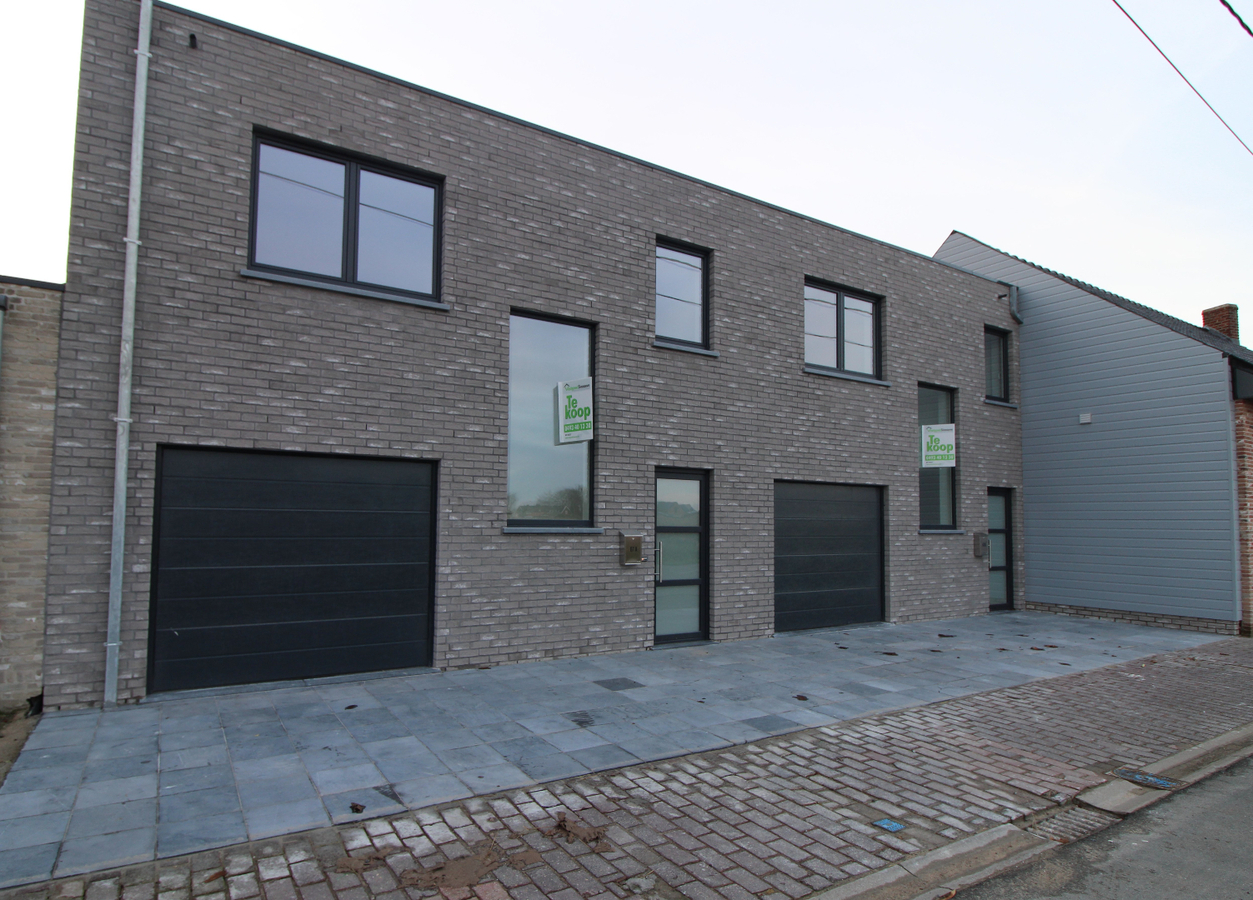 Nieuwbouwwoning onder nieuwe 6% wetgeving met 3 slaapkamers en garage te Gits 