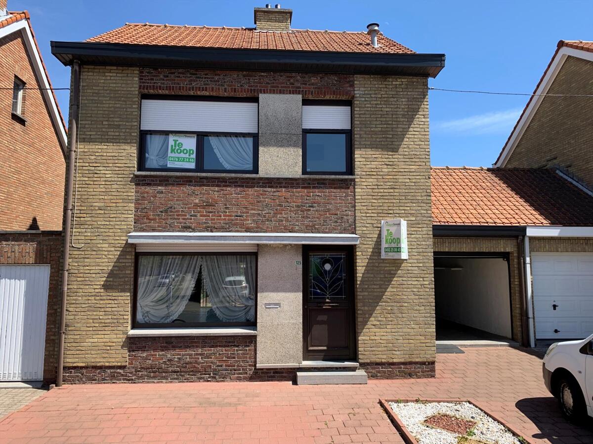 Ruime op te knappen woning met garage + zongerichte tuin, op 538 m&#178; grond 