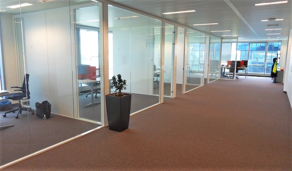 Kantoren te huur in Blue Towers vlakbij klaverblad in Gent