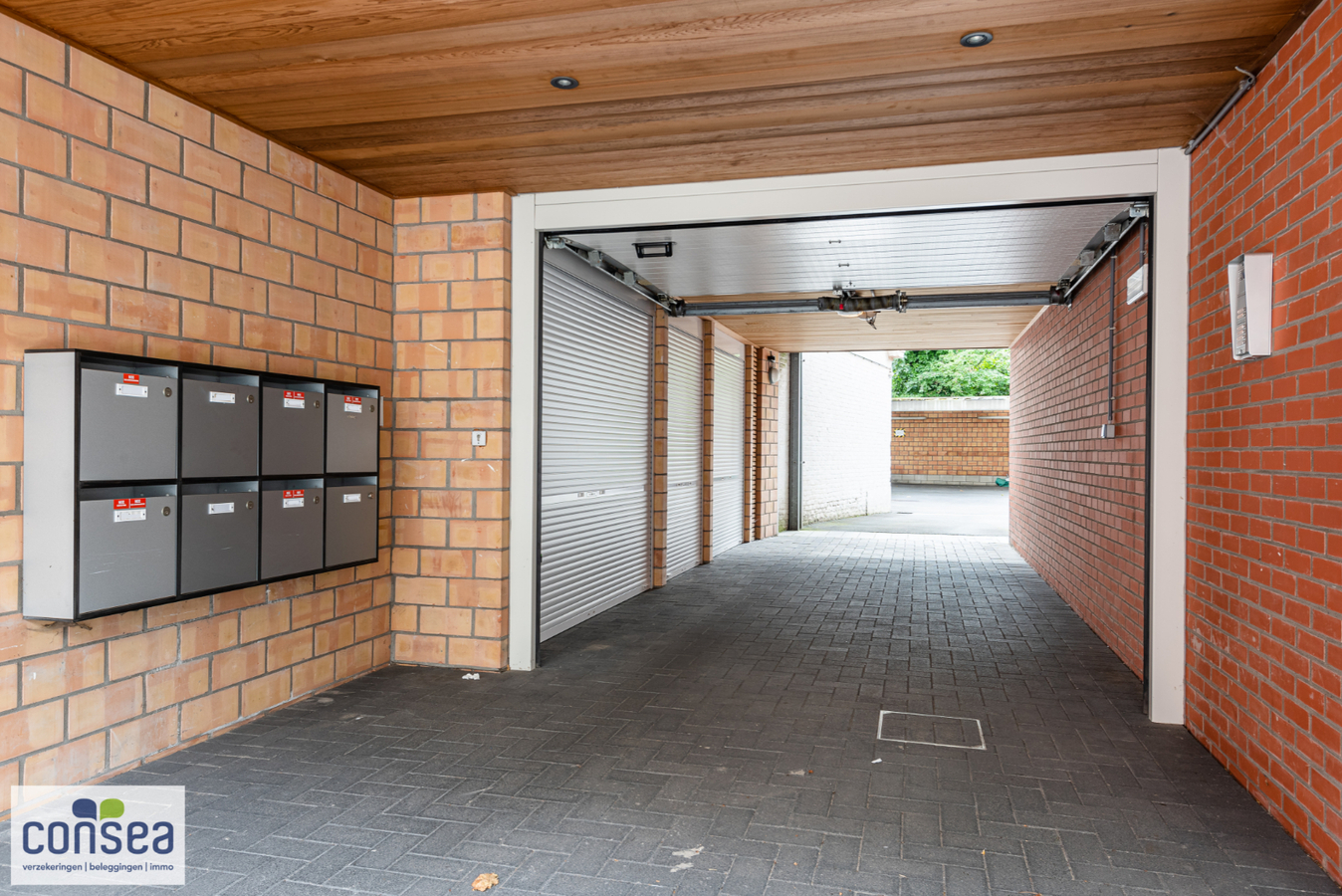 Modern, praktisch ingericht &#233;&#233;n-slaapkamer-appartement in centrum Aalter 