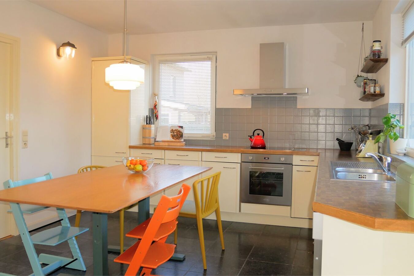 Tof gerenoveerde woning op 1245 m&#178; vlakbij Maastricht 