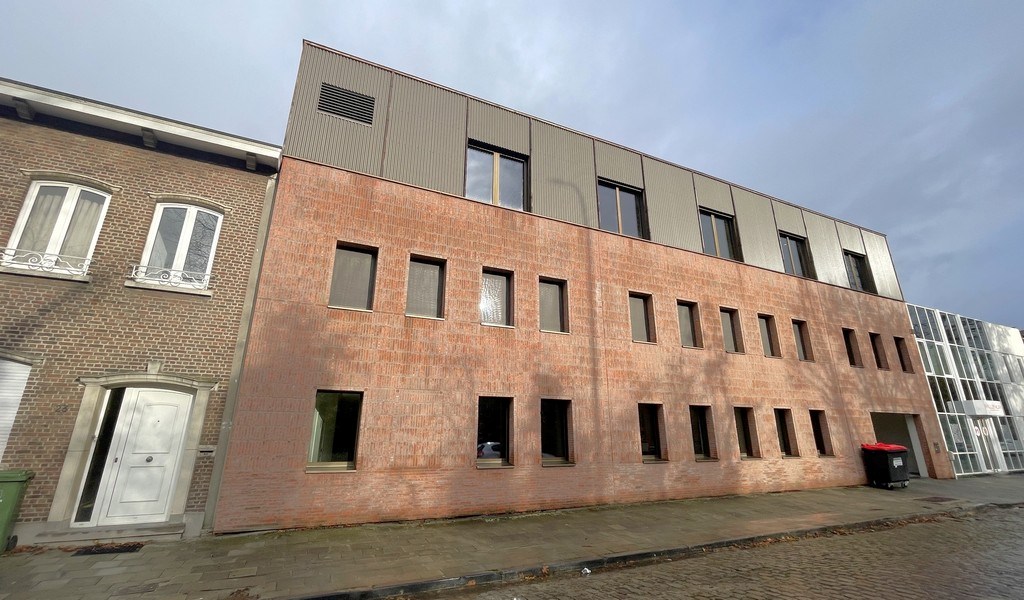 Volledig ingericht nieuwbouw kantoor te huur in Wilrijk