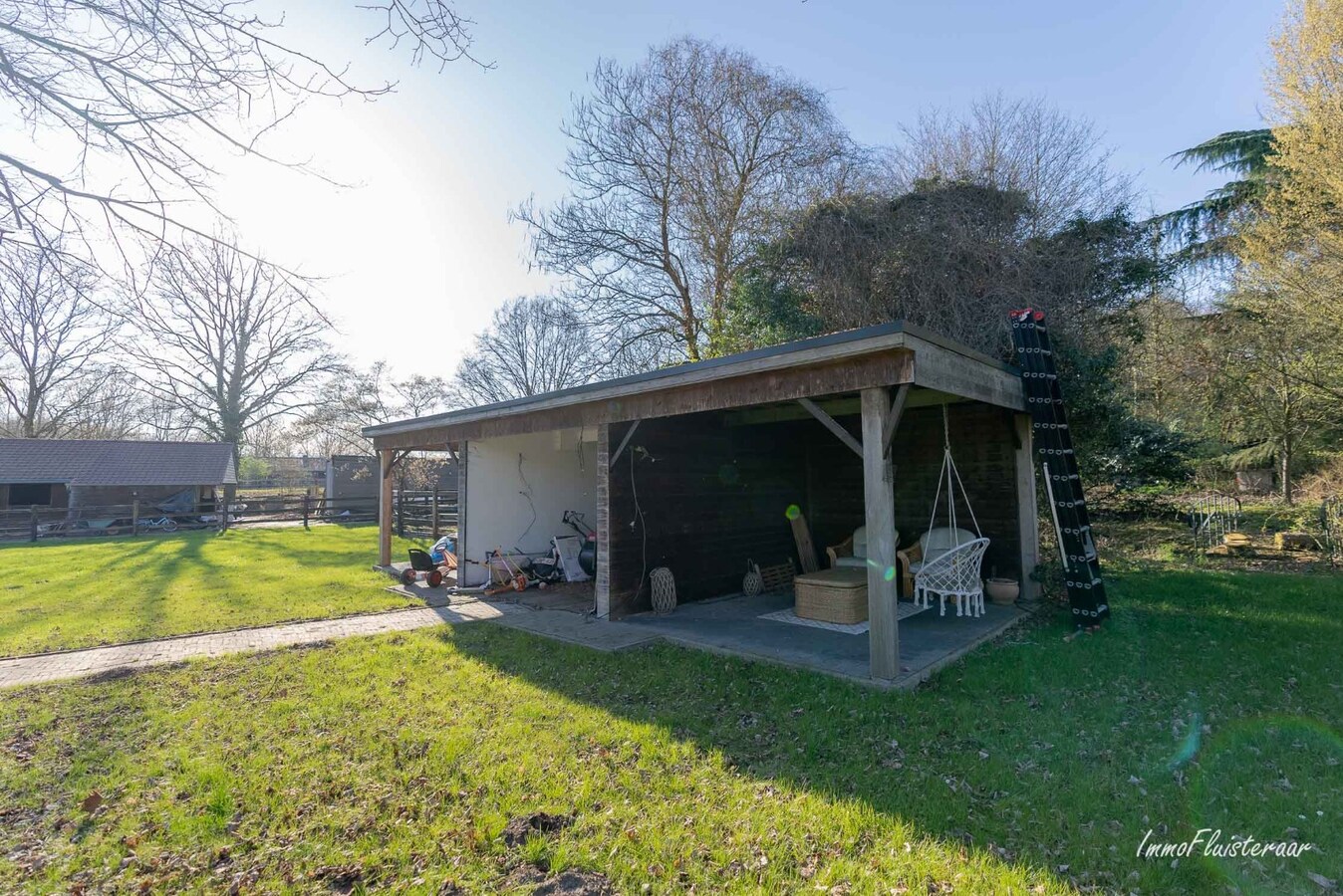 Gerenoveerde hoeve met stallen op ca. 1 hectare te Paal (Beringen) 