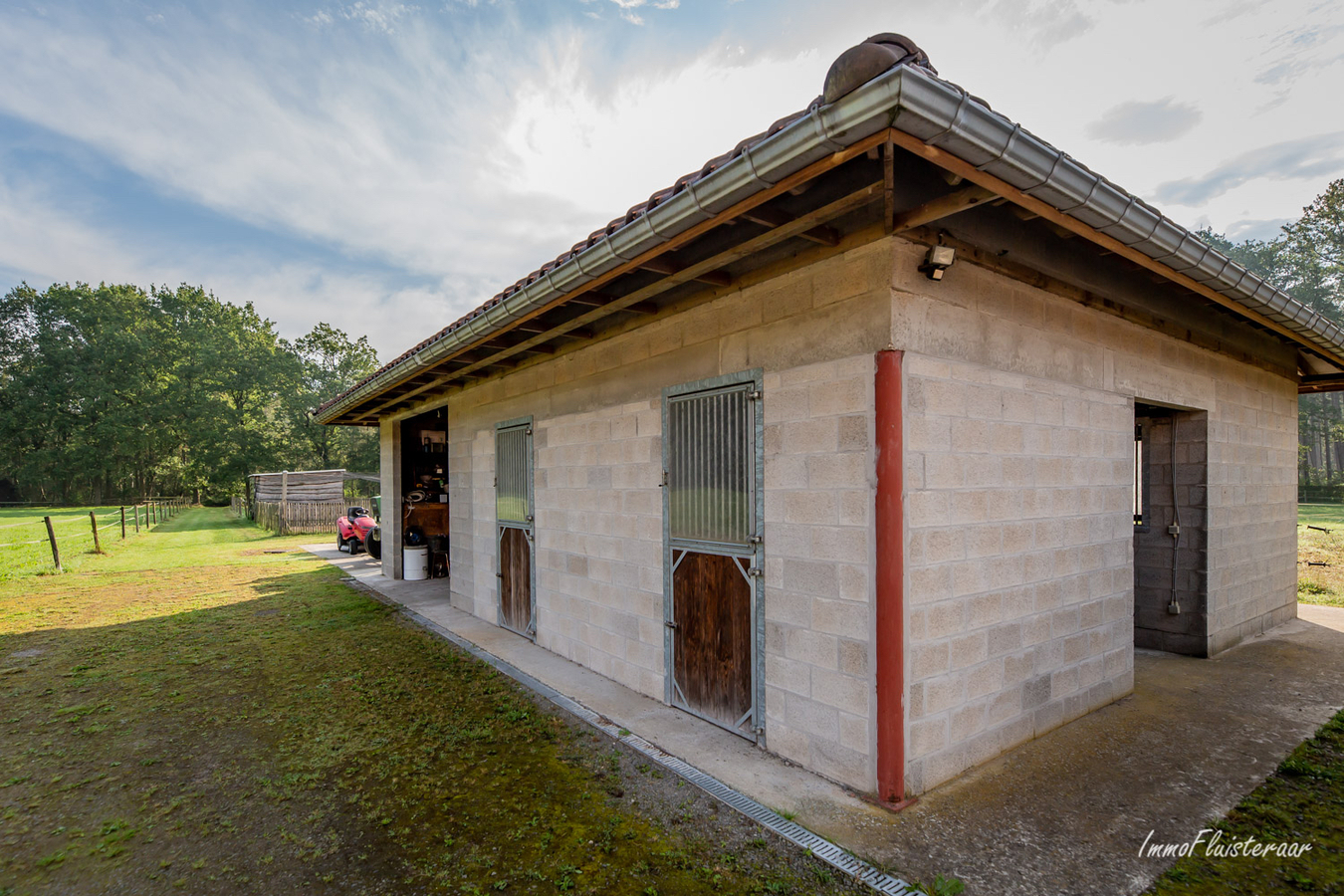 Charmante woning met paardenfaciliteiten op ca 2,7 Ha te Herselt 