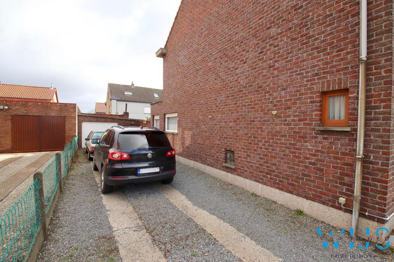 Praktische halfopen bebouwing met 3 slaapkamers te Rieme/ERTVELDE ! 