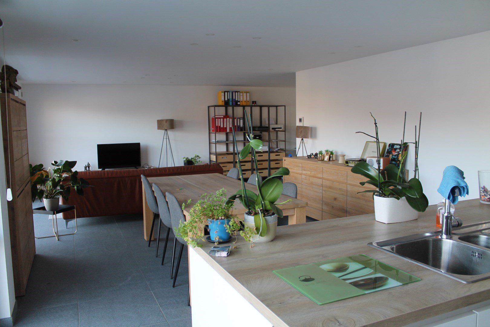 Prachtig appartement op de 1e verdieping met 2 terrassen en 2 slaapkamers 