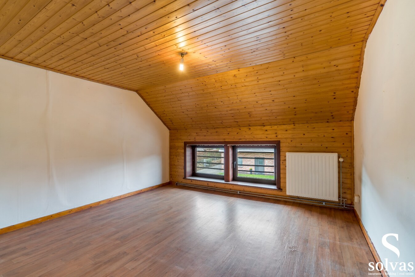 Te renoveren woning met 3 slaapkamers! 