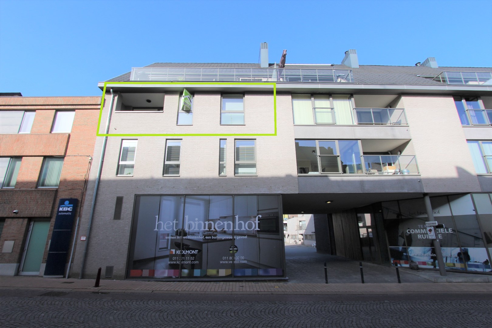 MODERN APPARTEMENT MET 2 TERRASSEN EN GARAGE 