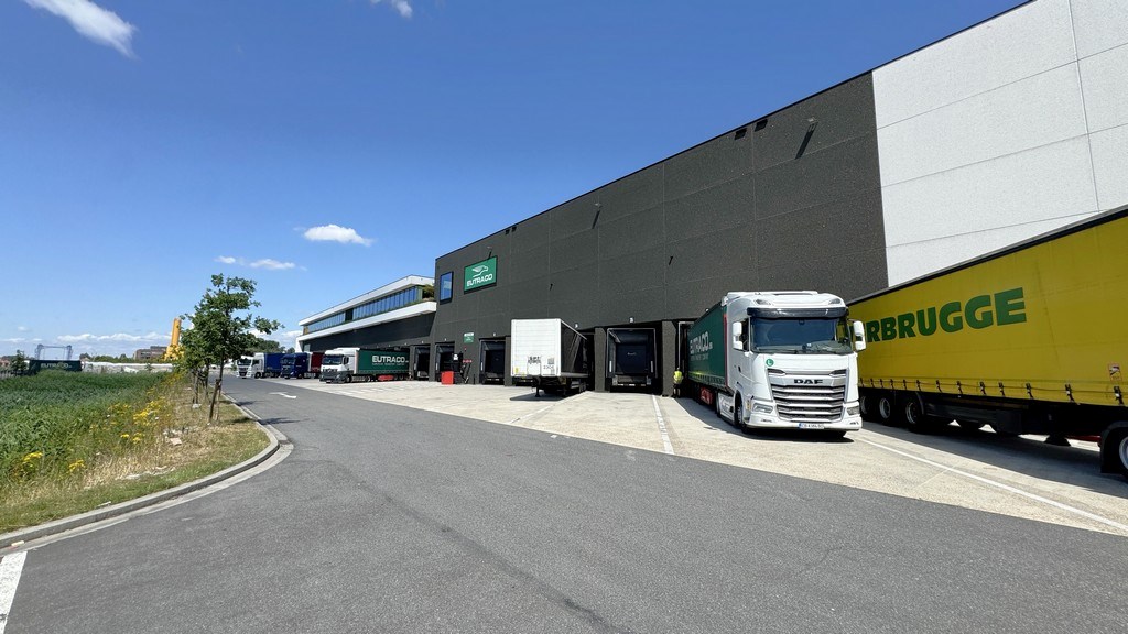 Nieuw logistiek magazijn te huur in IZ De Hulst Willebroek