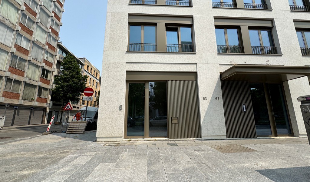 Nieuwbouw gelijkvloers kantoor te huur nabij het Eilandje
