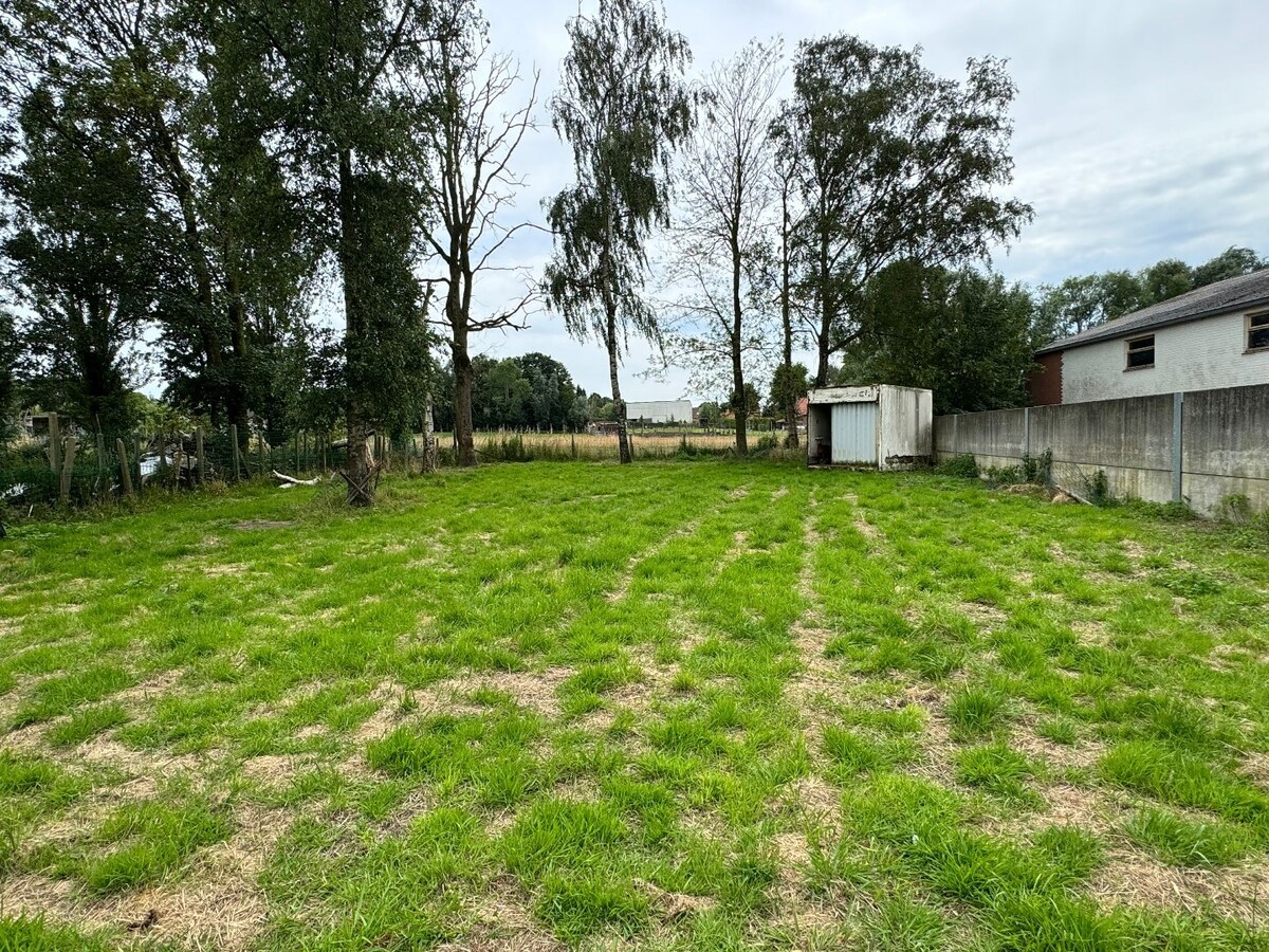 Karaktervolle woning met 4 slaapkamers te Wijnendale 
