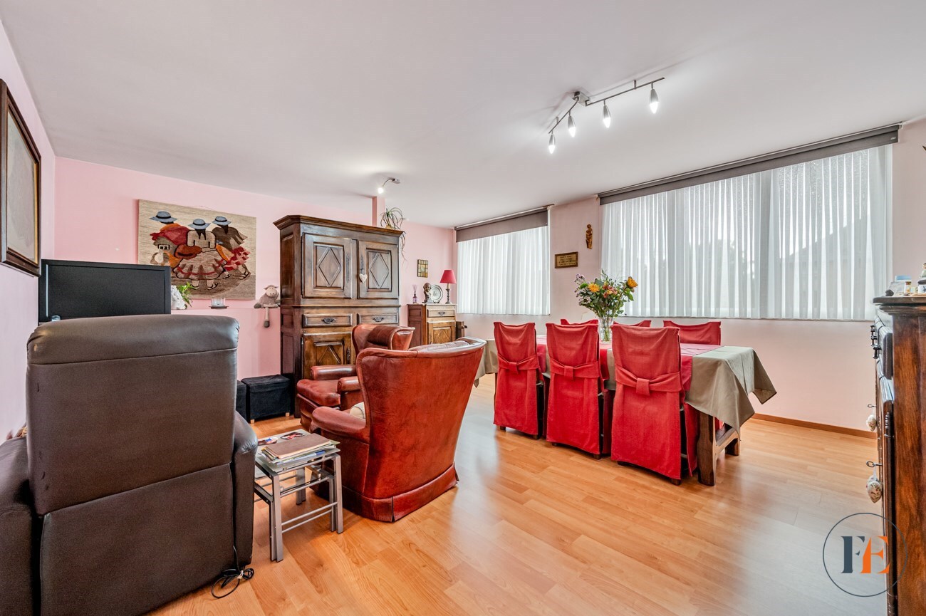 Woning/appartement met koer in het centrum van Destelbergen 