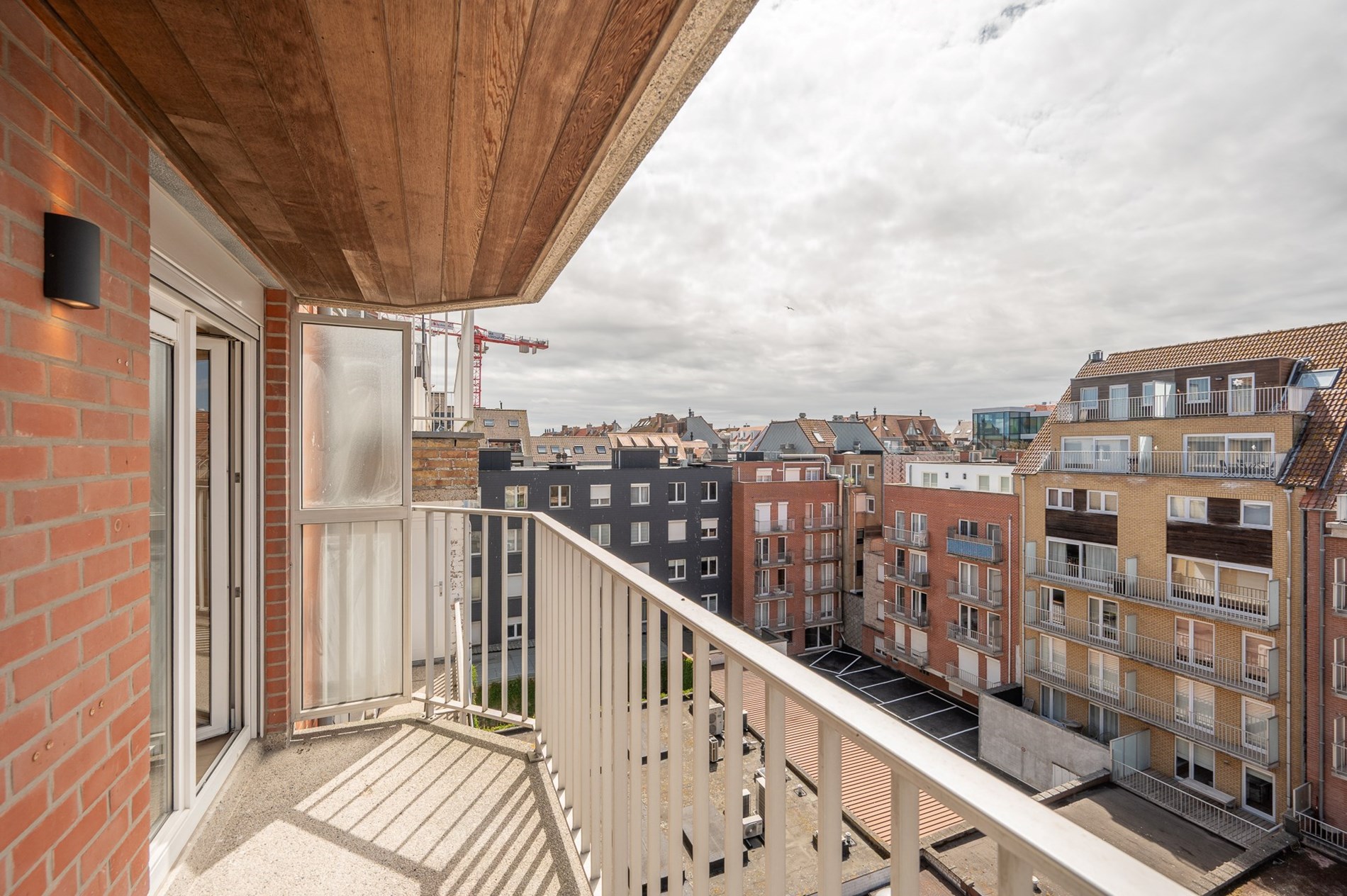 Appartement enti&#232;rement r&#233;nov&#233; et pr&#234;t &#224; emm&#233;nager avec 3 chambres dans un emplacement privil&#233;gi&#233; &#224; Knokke. 