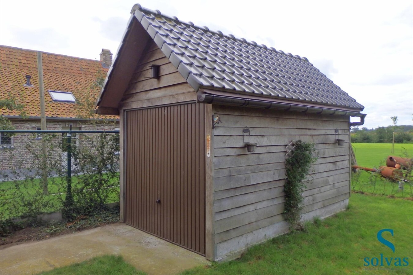 Recent gerenoveerde woning met 5 slaapkamers te Zomergem! 