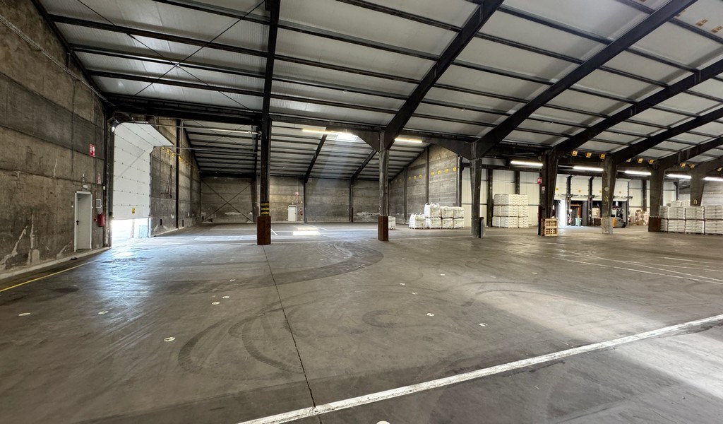 Magazijn te huur in Schomhoeve Logistic Center in haven Antwerpen