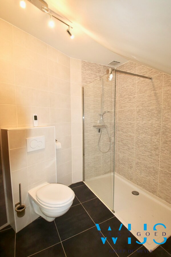 Instapklaar appartement met ruim zonneterras &amp; garage te Evergem ! 