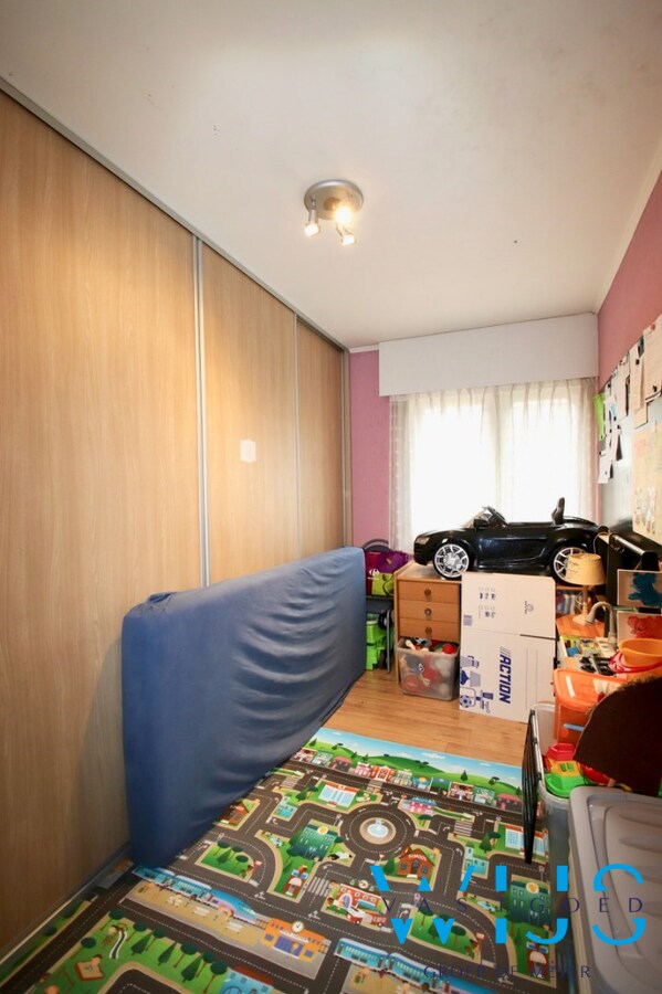 Woonhuis met 6 slaapkamers op TOPlocatie te EVERGEM ! 