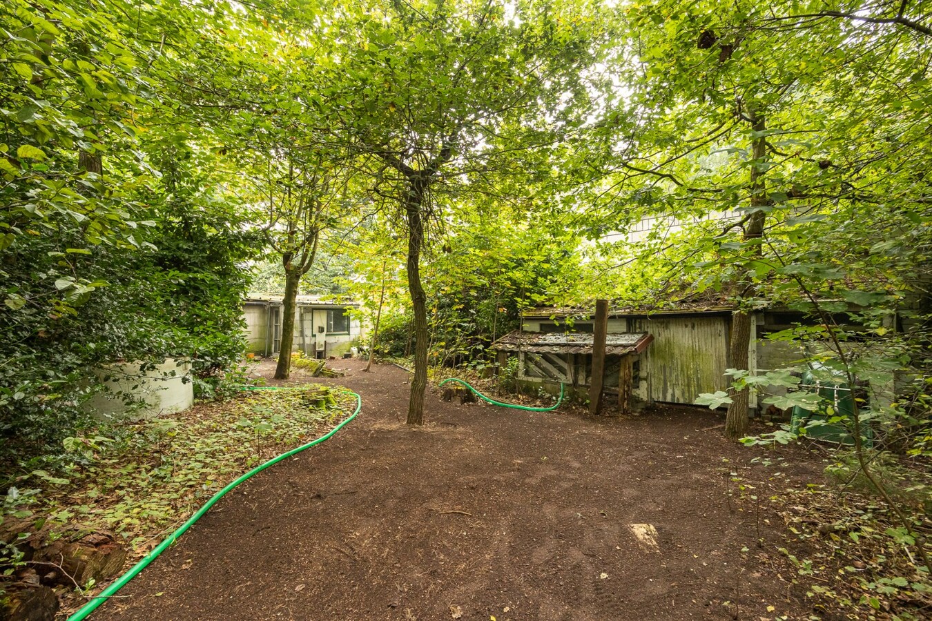 Karaktervolle villa op een perceel van  1.779 m&#178; te Schilde op wandelafstand van het centrum 
