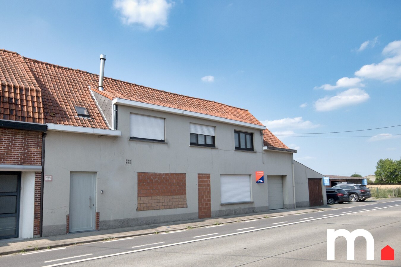 Lichtrijke halfopen woning met prachtige verzichten op de velden in Lendelede! 