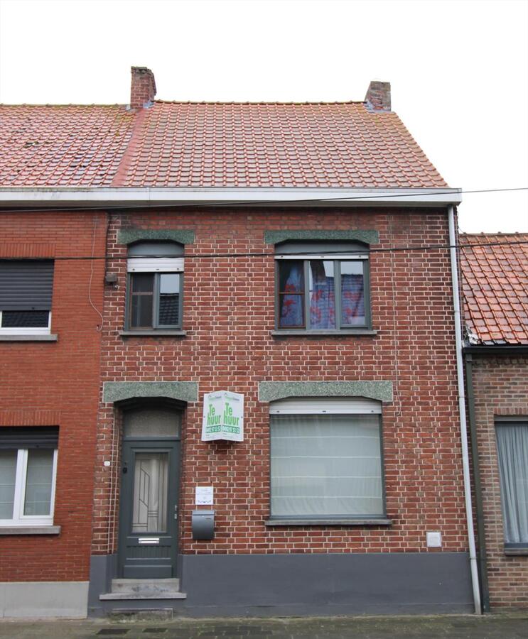 Rijwoning met 3 slaapkamers in centrum Koekelare 