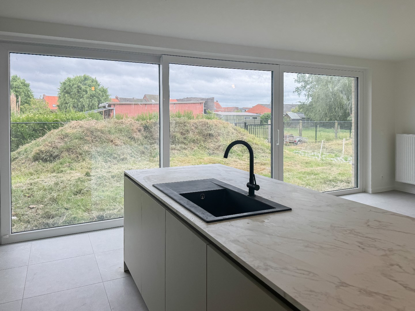 Prachtige halfopen nieuwbouwwoning met 3 slaapkamers in Houthulst 
