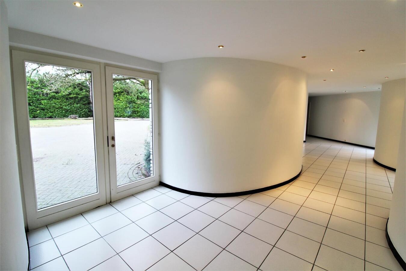 Estate sold in Huldenberg