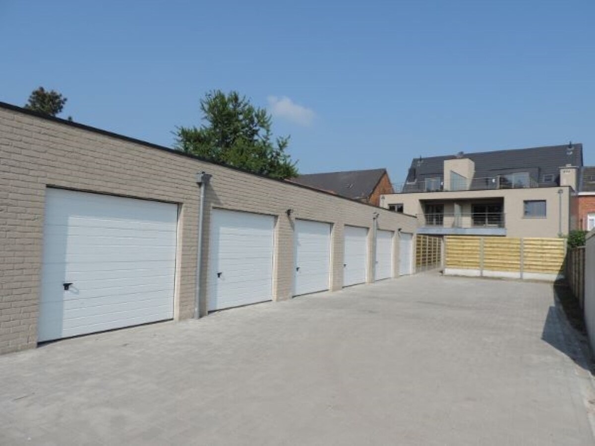 Benedenwoning verhuurd in Ravels