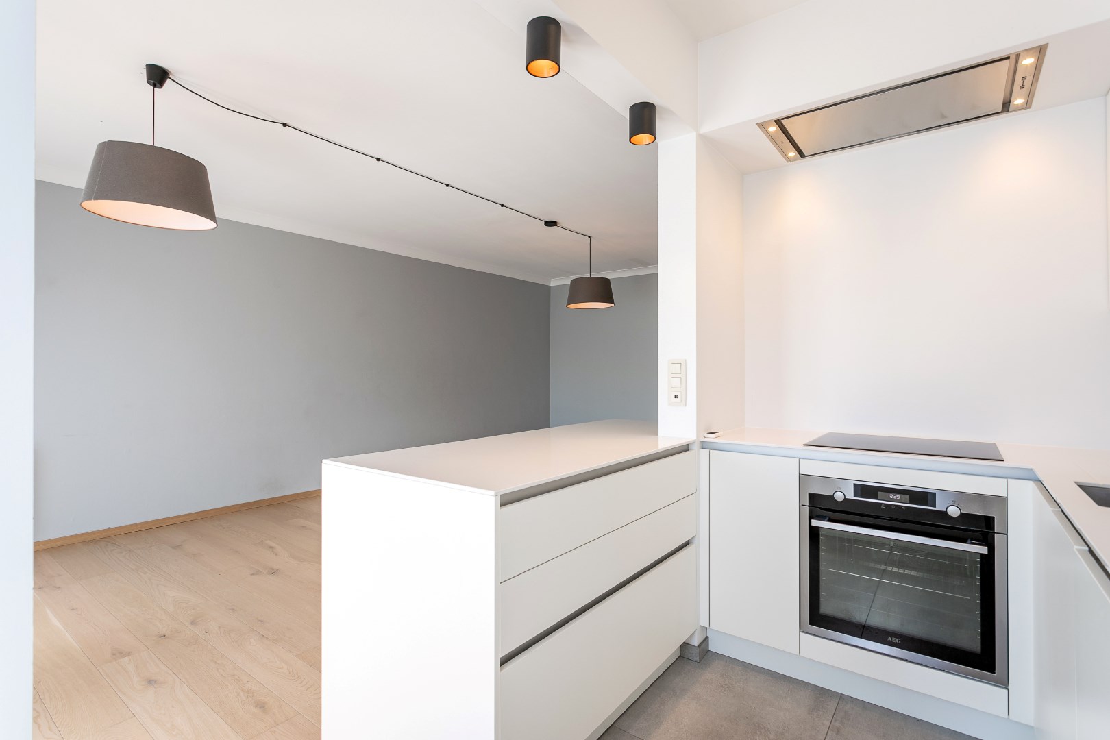 App. 2 slpks, terras, kelder en garage 
