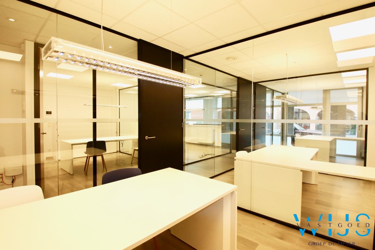 Multifunctionele kantoorruimte te centrum SLEIDINGE! 