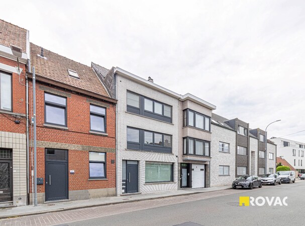 Te koop Gebouw te Izegem