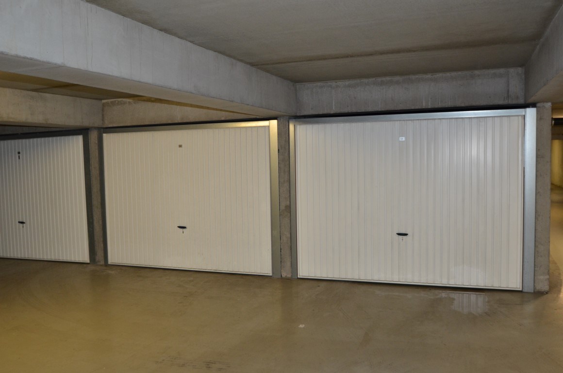 Dakappartement met 2 slpk en garage 