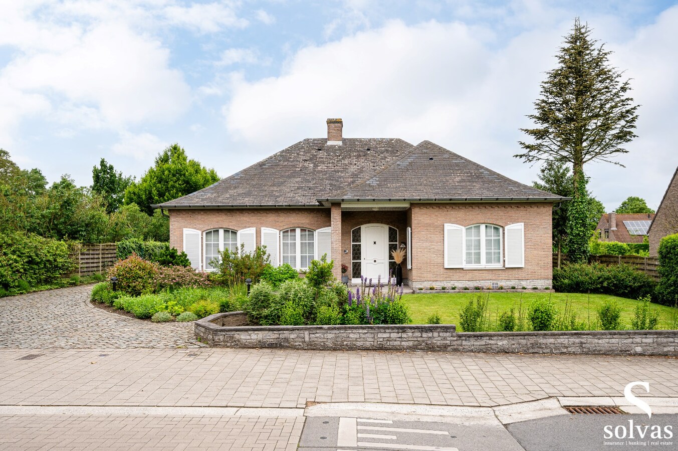 Vrijstaande woning in centrum Zomergem! 