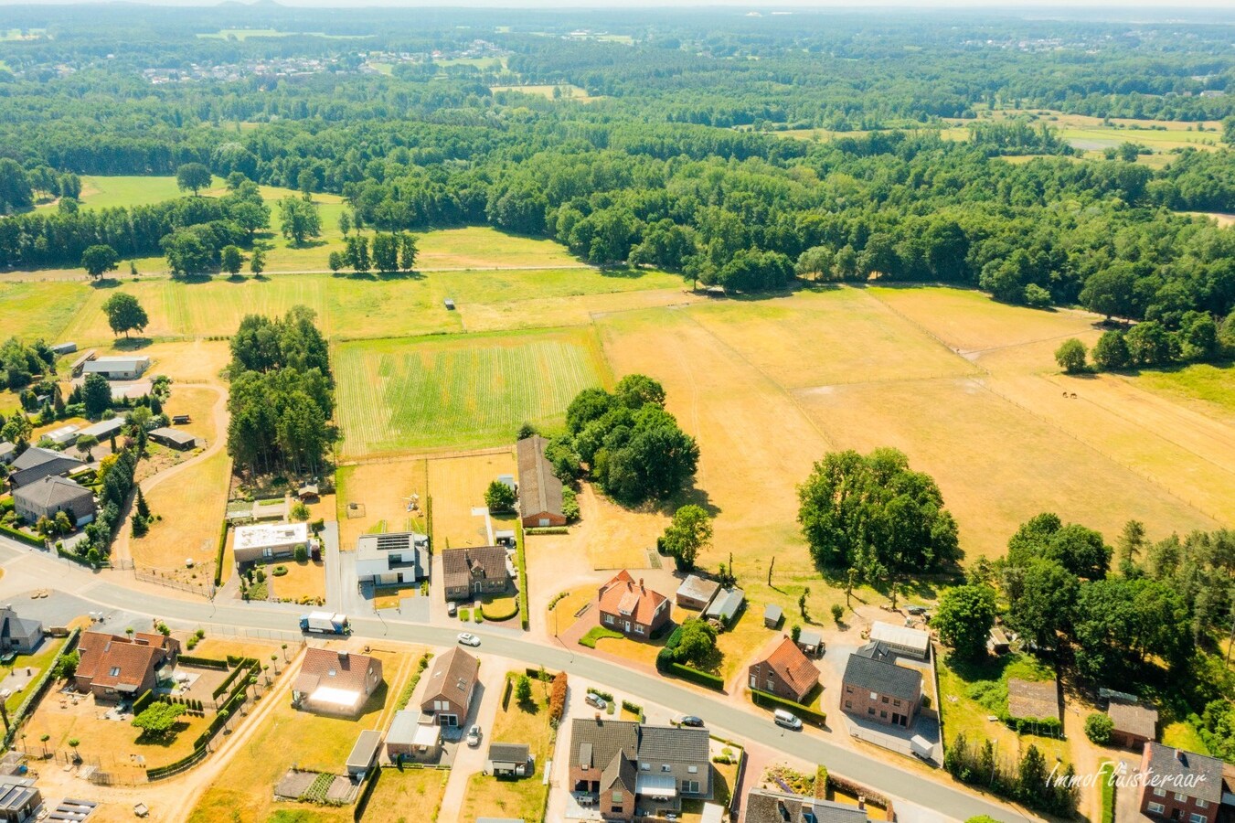 Charmante woning met stal en grond op ca. 1,63 ha te Opglabbeek (Oudsbergen) 