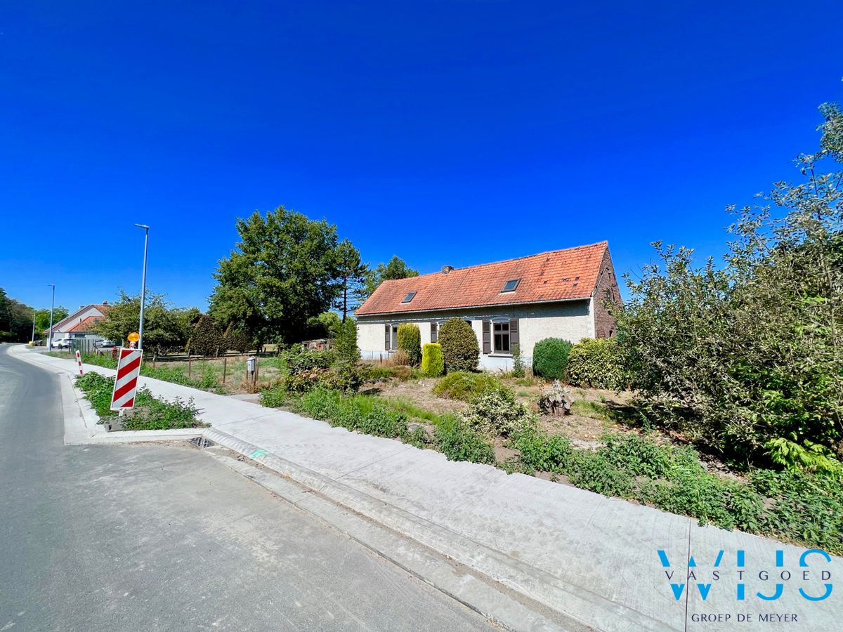 Fantastisch gelegen woonhuis op 1430m&#178; te Lievegem ! 