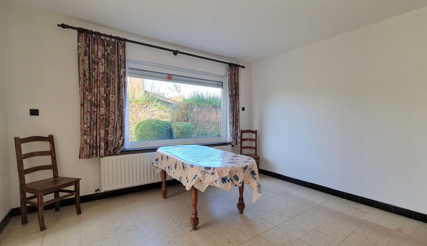 Betaalbare woning op riant perceel van 2330m&#178; 