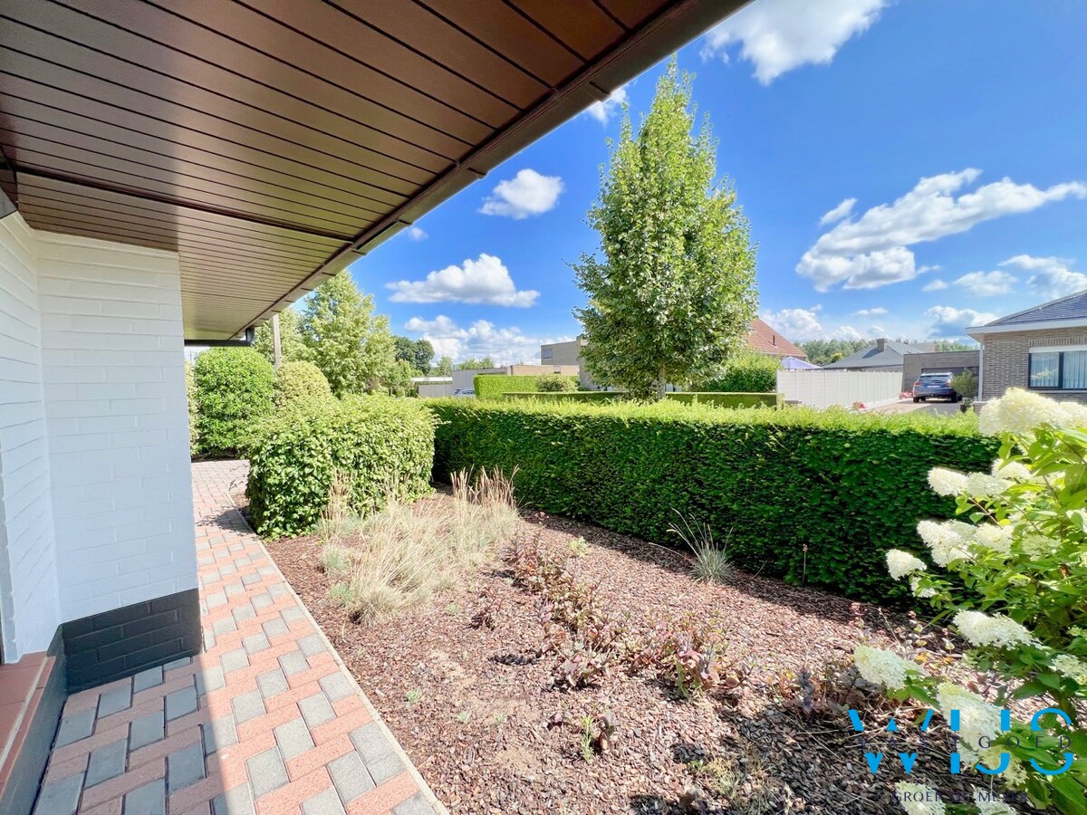Enorm goed gelegen bungalow op 668 m&#178; te Ertvelde ! 