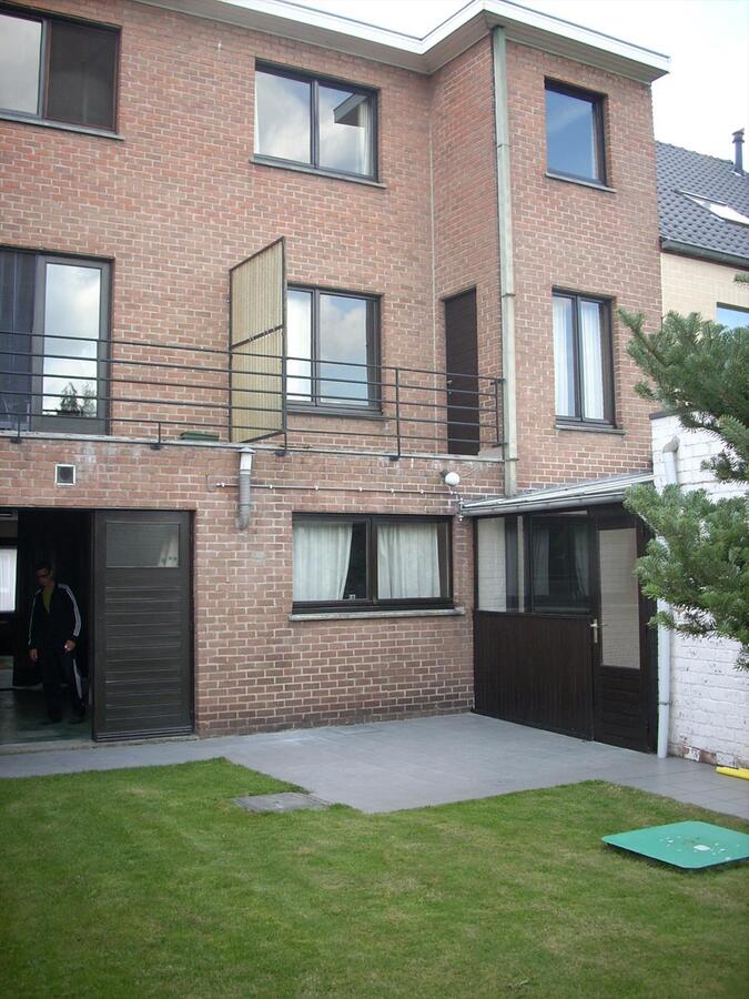 Ruime woning met 3 slaapkamers &amp; tuin te Waarschoot 