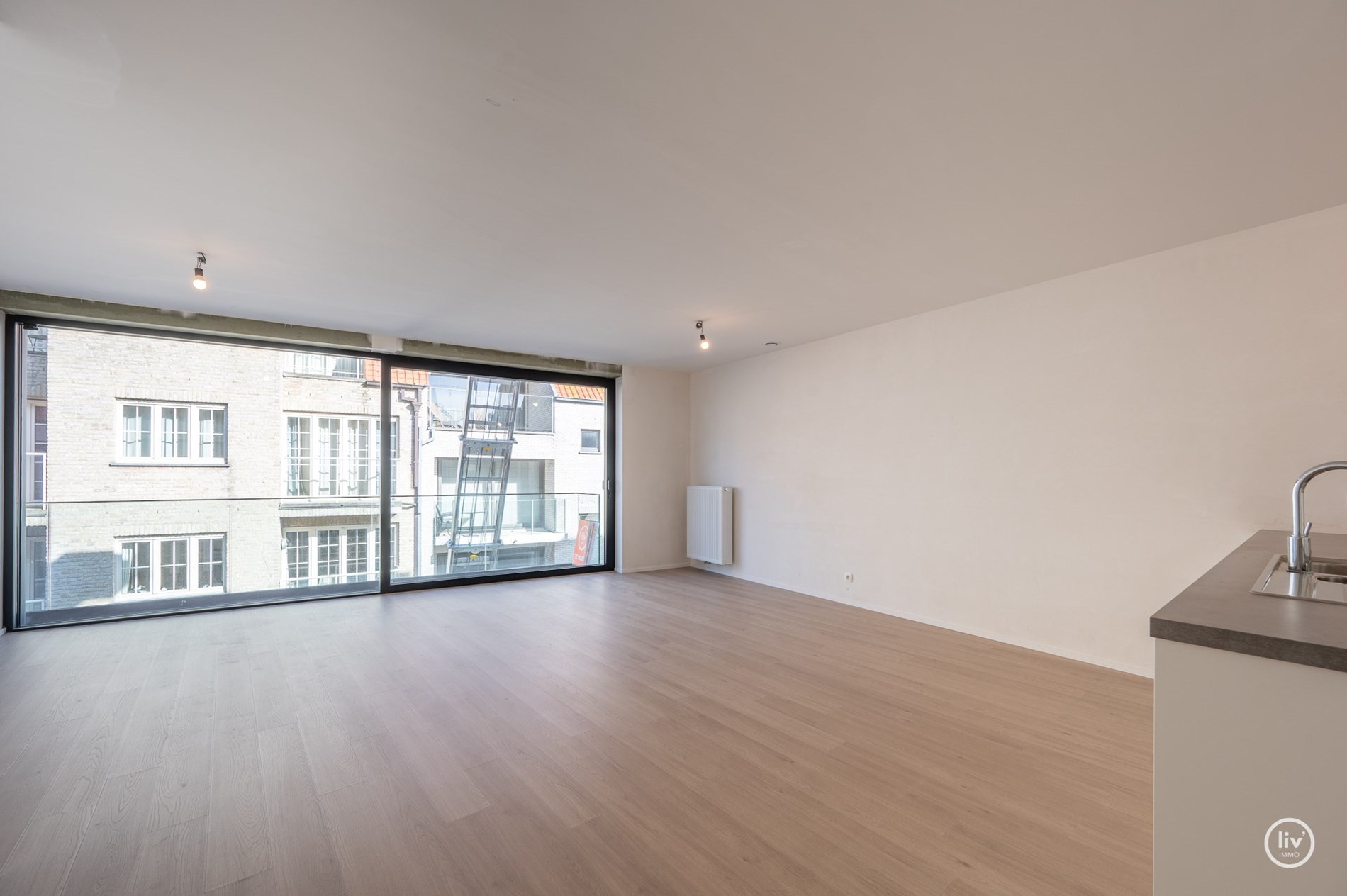 NOUVEAU - Magnifique appartement neuf avec deux chambres, &#224; distance de marche de la plage &#224; Heist. L&#39;appartement est situ&#233; au troisi&#232;me &#233;tage. 