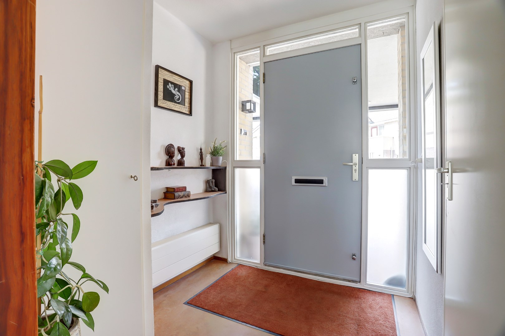 Licht, ruimte en luxe onder &#233;&#233;n dak – ideaal gezinshuis met 3 slaapkamers, moderne keuken, balkon en zonovergoten dakterras! 