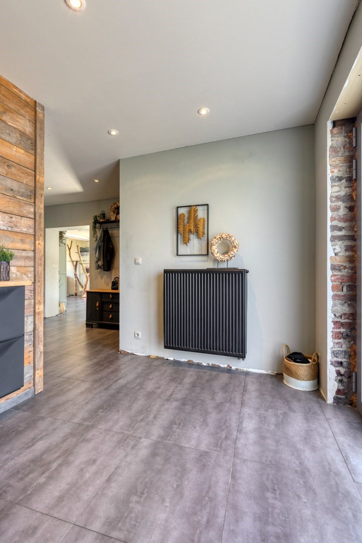 Goed gelegen open bebouwing met 4 slaapkamers en tuin in Kerkom - EPC 540 kWh/m&#178; - bewoonbare oppervlakte 238  m&#178; 